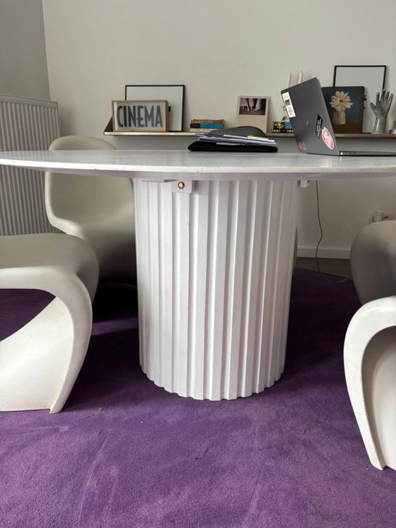 Image 1 of HKliving Pillar eettafel wit – Ø140 cm