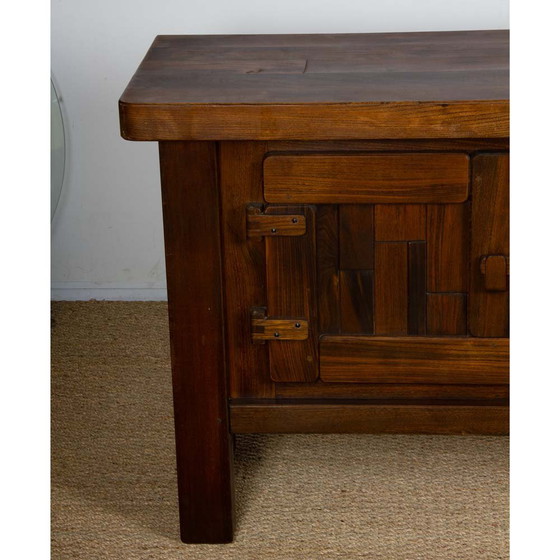 Image 1 of Brutalistisch dressoir in massief iepenhout, 1970