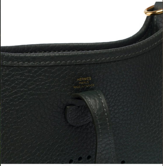 Image 1 of Borsa HERMES Mini Evelyne in cuoio verde - 103300