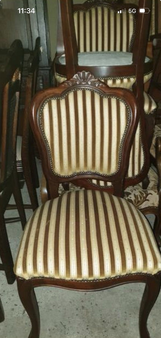 Image 1 of 4 note classiche eetkamer stoelen 