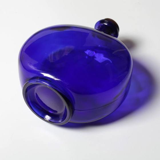Image 1 of Zeldzame vintage kobaltblauwe karaf / Glazen fles uit het midden van de 20e eeuw met kurk / Ruda Glasbruk / Zweden / jaren 70