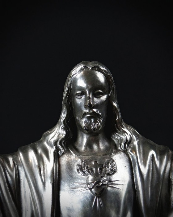 Image 1 of Heilig Hart van Jezus Christus beeldje in regula uit de Art Deco periode