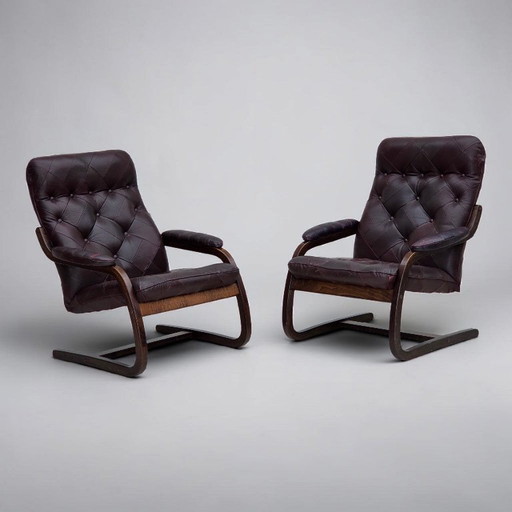 Jaren 70, Scandinavische fauteuil, bruin meubelleer, gebogen hout.
