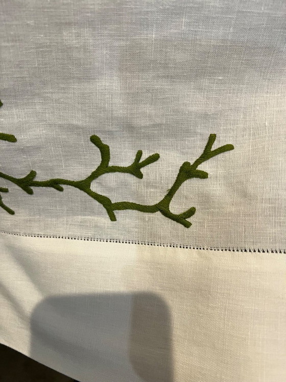 Image 1 of Tovaglia e 22 tovaglioli ricamati