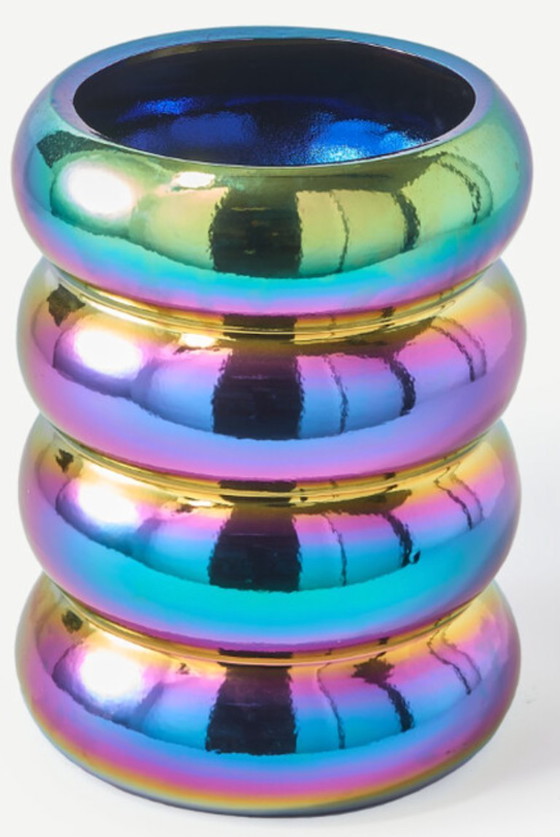 Image 1 of Chubby flower pot