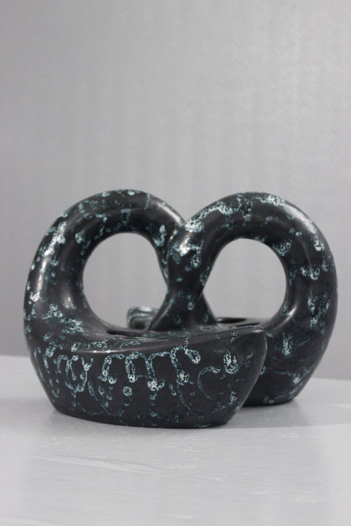 Sauveur Lunetta in Vallauris - Impressive flower frog forming entwined swans, 1950s