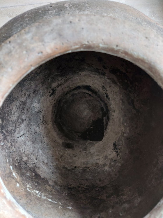 Image 1 of pot en terre cuite ancien, robuste et élégant