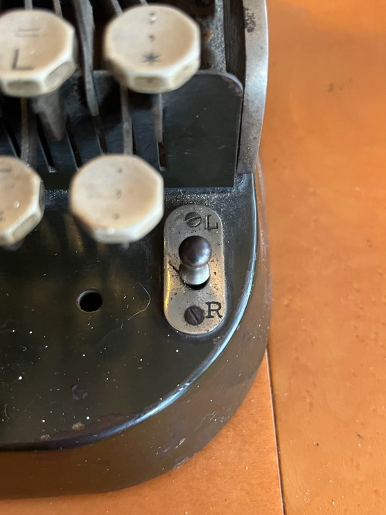 Oliver standard Visible writer No. 4 – Objetos decorativos, Hierro fundido, Metal (photo 4 of 7)