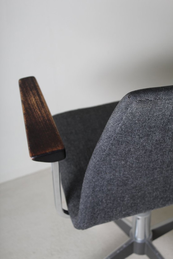 Image 1 of Vintage bureaustoel jaren '60