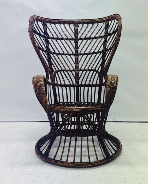 Sedia vintage in rattan a forma di pavone
