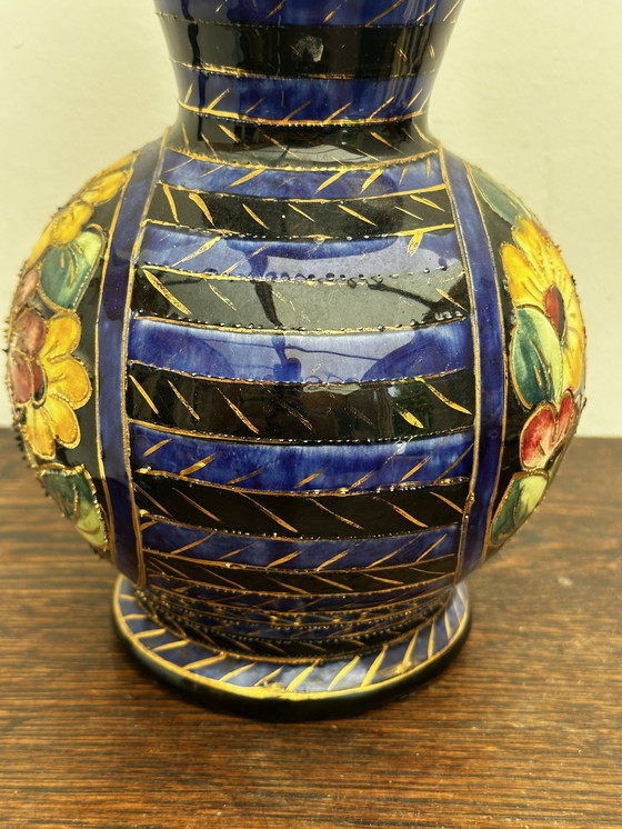 Image 1 of Kleine vaas boule signé Vallauris decor fleuri et ciselé rehaussé of H 22 cm