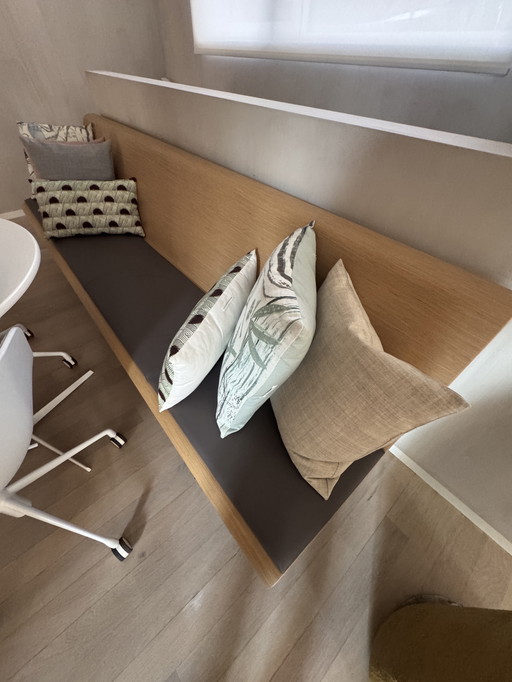 Bank ‘Zinta’ eating bench 4601 van Arper 