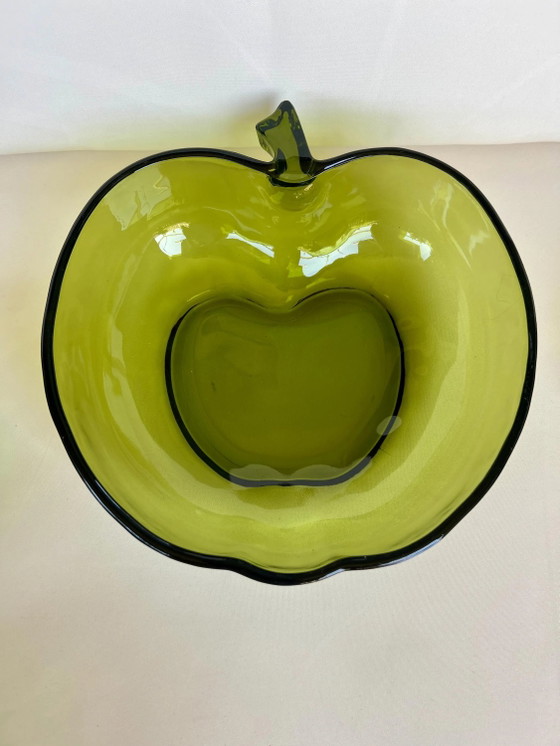 Vintage Groene Glazen Fruitschaal met 6 Dessertschaaltjes | Appelvorm | Jaren 70 Glazen Schalenset | – Glass (photo 6 of 8)