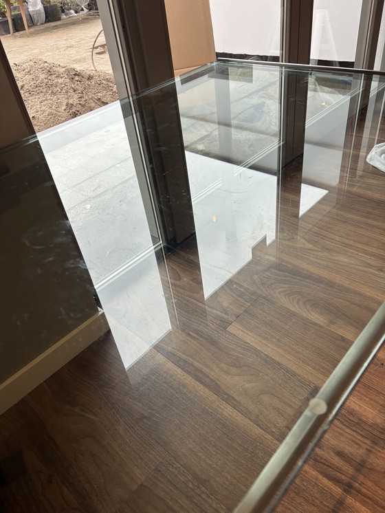 Image 1 of Metaform eettafel