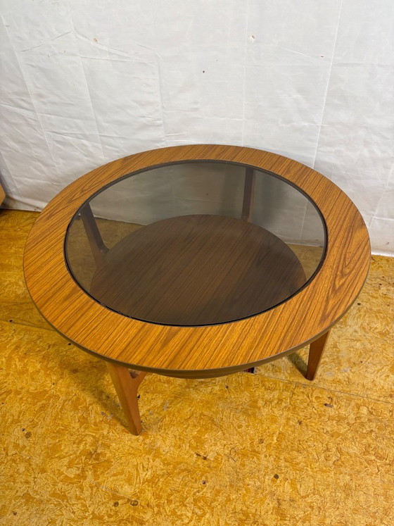 Image 1 of Mid Century Retro Vintage Round Coffee Table (Circa 1960–1970)  A stylish and elegant mid century modern round coffee table dati