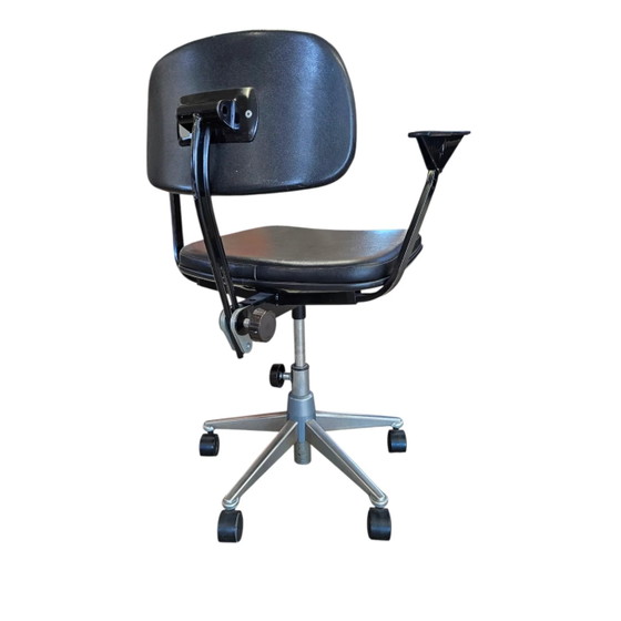 Mid-Century bureaustoel van Friso Kramer voor Ahrend de Cirkel / jaren 60 – Bureaustoelen, Mid Century Modern (photo 6 of 17)