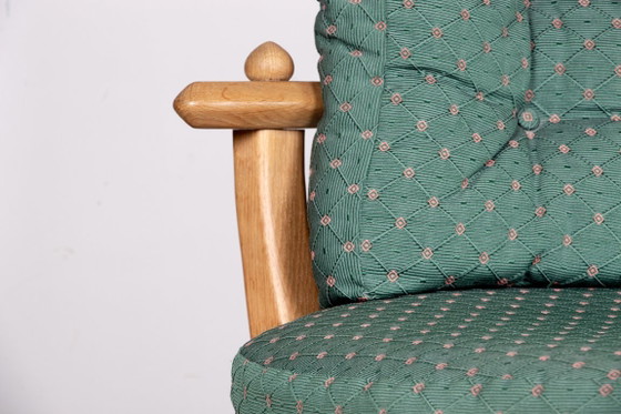 Image 1 of Gran sillón francés de roble macizo diseñado por Guillermo y Chambron para Your Home en 1960.