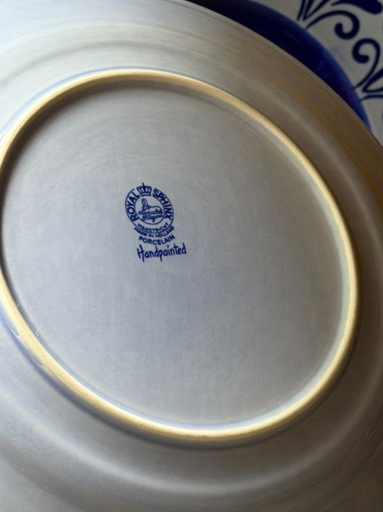 Set Of 5 Royal Sphinx Maastricht Porcelain Plates - Handpainted Blue White Floral Delfts Style - Made In (photo 9 of 11)