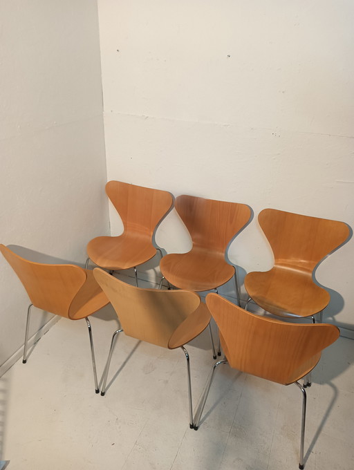 Chaises papillon, Arne Jacobsen pour Fritz Hansen