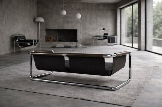 Image 1 of Vintage Brutalistische Buisvormige Metalen en Lederen Bauhaus Minimalistische Sofa 1950