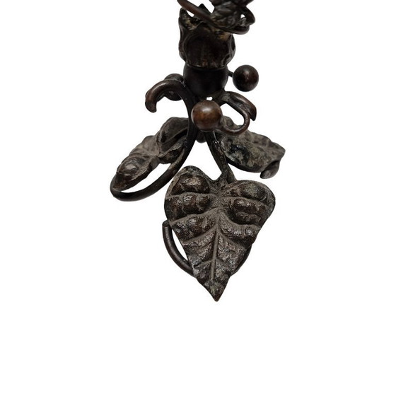 Image 1 of Chandeliers français anciens à décor de feuilles, vers 1900