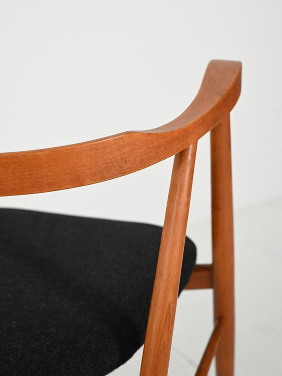 Image 1 of Coppia di sedie da pranzo in noce