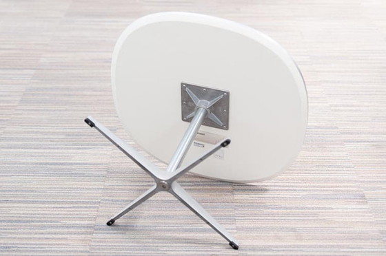 Image 1 of Table basse circulaire Fritz Hansen A223