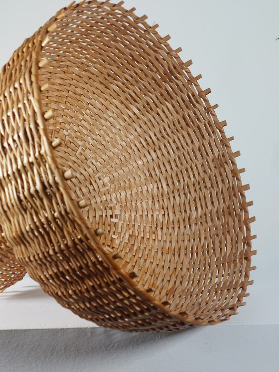 Image 1 of Vintage lampenkap van rotan in mandvorm uit het midden van de 20e eeuw, jaren 70.