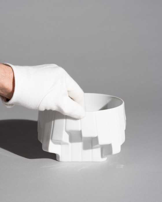 Image 1 of Seltene skulpturale Porzellanschale von Zaha Hadid für Rosenthal, Deutschland, 2000er Jahre