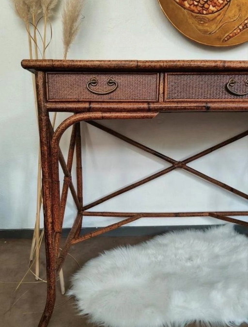 Hamilton rotan bureau, bureau in Regency-stijl met imitatie bamboe.