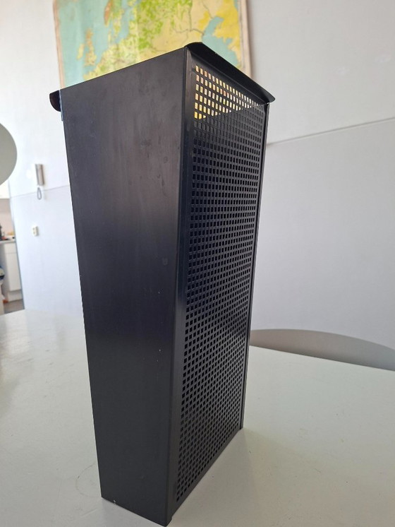 Image 1 of portaombrelli nero Pilastro Tjerk Reijenga scala appendiabiti