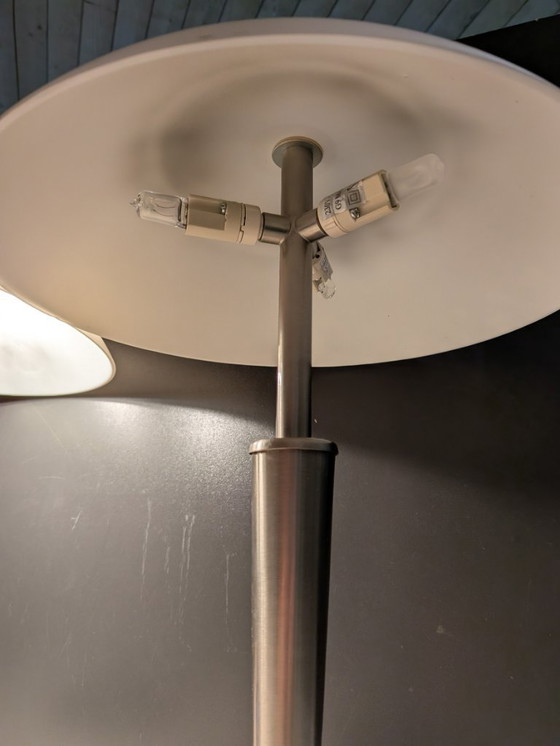 Image 1 of Set (2) bureau, tafel-, of nachtkast-lampen. Vintage design.