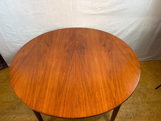 Image 1 of Mid Century Retro Teak Round Extending Dining Table by Nathan 1960–1970  A stunning mid century modern teak extending dining tab