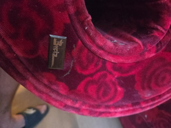 Poltrona design Bretz Mammut con pouf – velluto rosso vintage – Poltrone (photo 4 of 7)