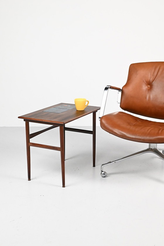 Image 1 of Palissander bijzettafeltje met tegels