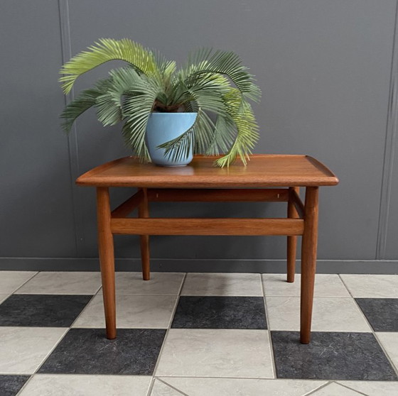 Mesa de centro cuadrada de teca diseñada por Grete Jalk para Glostrup, Dinamarca, década de 1960. (photo 2 of 13)