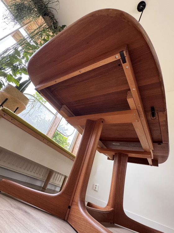 Image 1 of Dyrlund Teak Ovaal Verlengbaar Eettafel - Deens Design