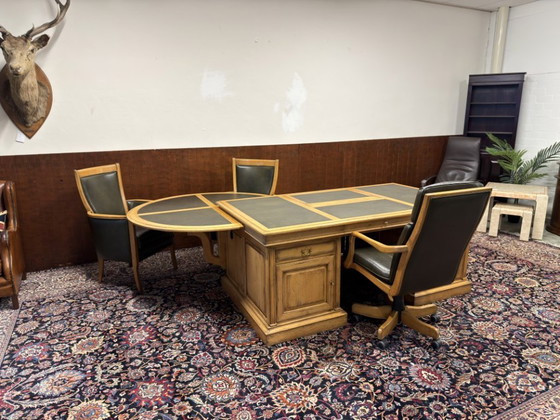 Set scrivania inglese classico RAC con tavolo da conferenza – Royal Antique Collection, Set da pranzo (photo 2 of 24)