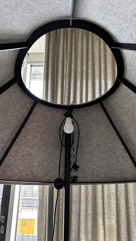 Image 1 of 3 x BuzziShade standing in gray