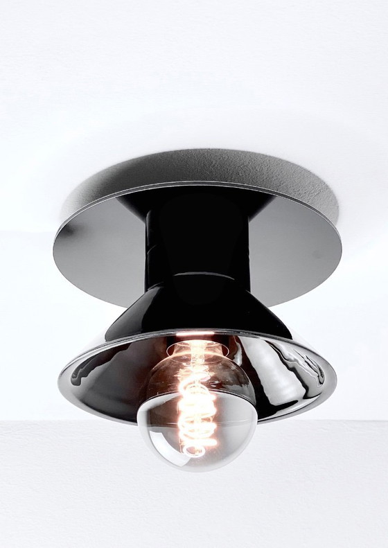 Image 1 of Wandleuchte "neo" by Rodrigo Vairinhos PETIT PRINCE_Vinyl Black