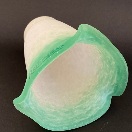 Image 1 of Tulipano in pasta di vetro verde firmato Rethondes