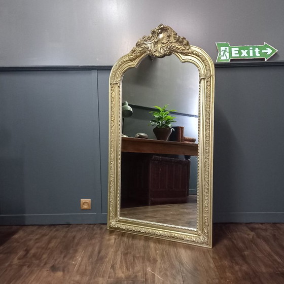 Miroir vintage dans un cadre à crête classique – Glass, Wood (photo 2 of 11)