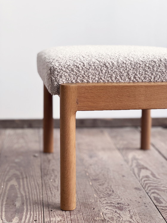 Image 1 of Mid Century Deense Ottoman door Ole Wanscher, Eikenhout, 1950