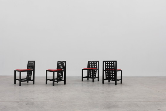 Image 1 of Ensemble de 4 chaises de salle à manger DS3 par Charles Rennie Mackintosh pour Atelier international, Italie, années 1970
