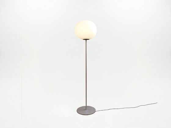 Flos Glo Ball F3 - wit | Jasper Morrison, Vloerlampen, Glas, Metaal, Grijs (foto 5 van 5)