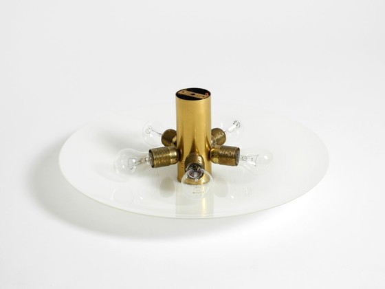 Image 1 of Große Florian Schulz Gela 55 Deckenleuchte aus den 80er Jahren, Messing, Opalglas, rund, mit fünf E27-Fassungen