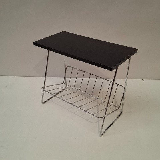 Tavolino vintage con portariviste integrato – Tavolini, Metal, Wood (photo 2 of 12)