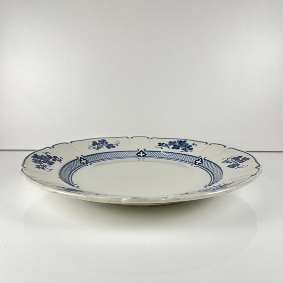 Image 1 of Fuente redonda grande Terre de Fer KG Lunéville, modelo "Jane", azul, 1890-1915