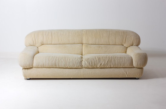 Image 1 of Lussuoso divano a 3 posti in tessuto color vaniglia, Italia anni '70