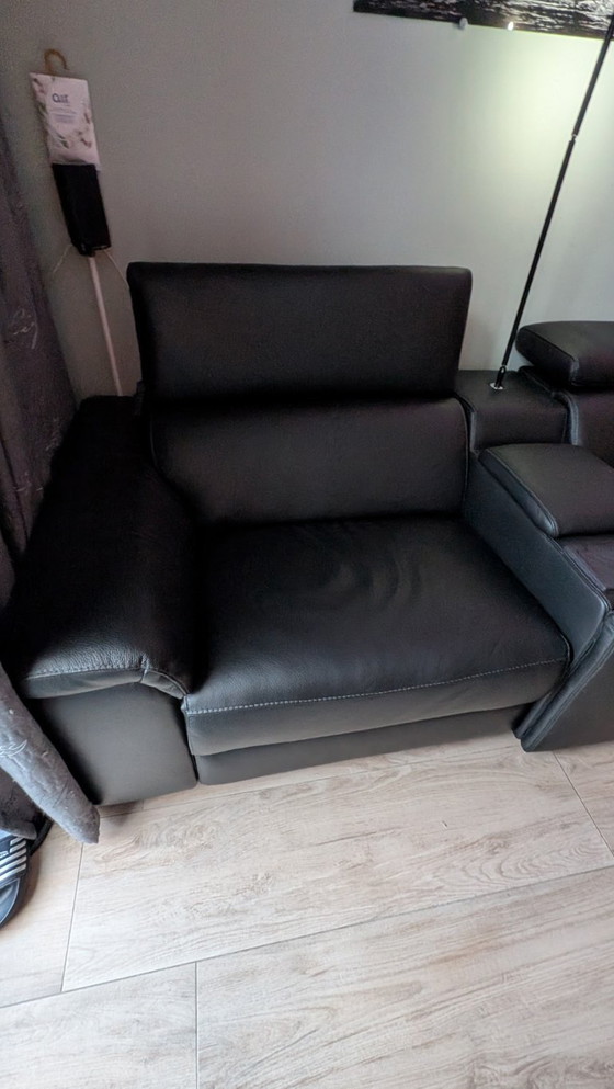 Image 1 of Nuovo divano angolare con reclinabile elettrico e molti altri extra